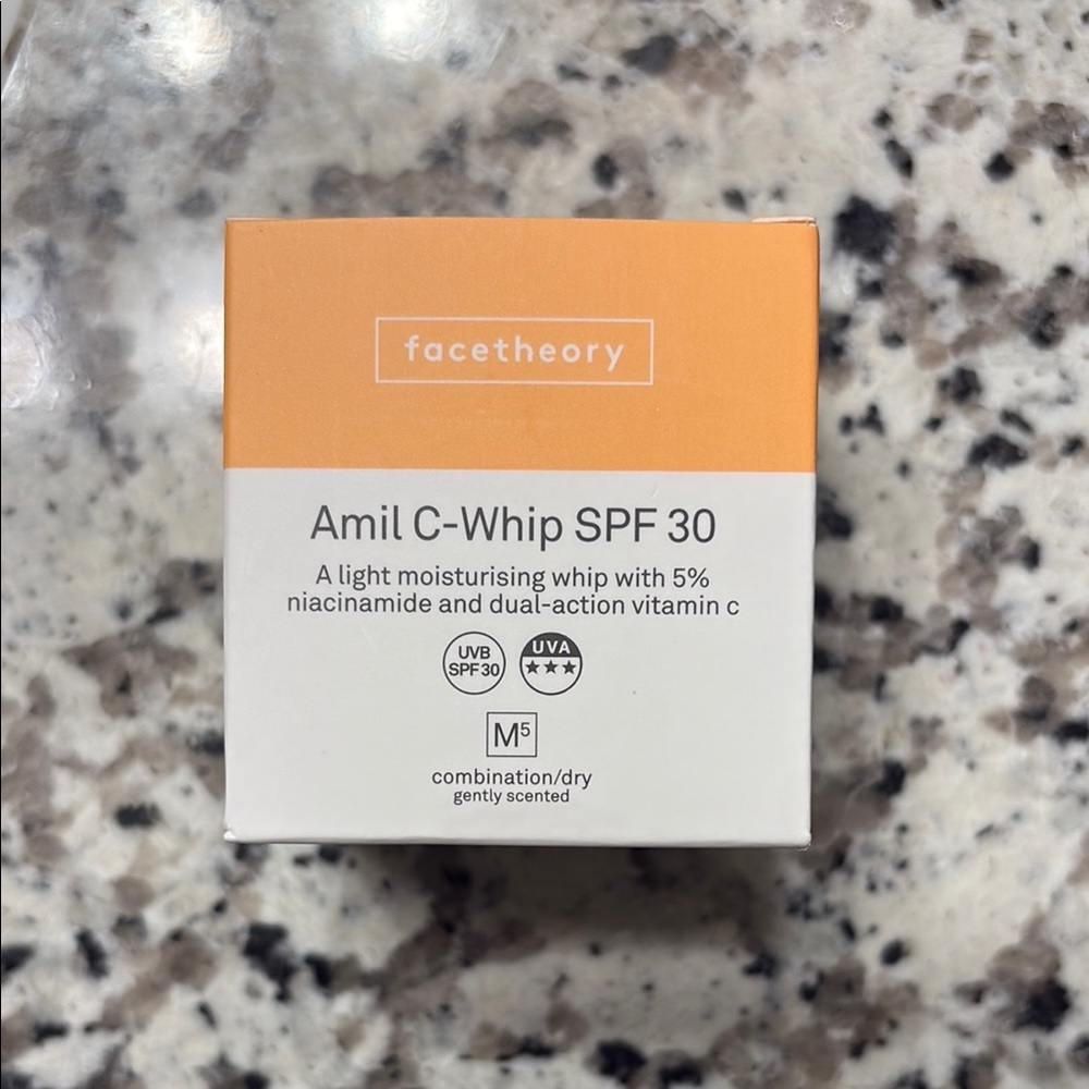 FaceTheory Amil C-Whip SPF 30